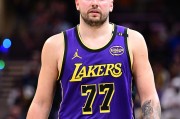 3年1.6亿or4年2.23亿？文胖：东契奇可能等到9月再对续约做出决定